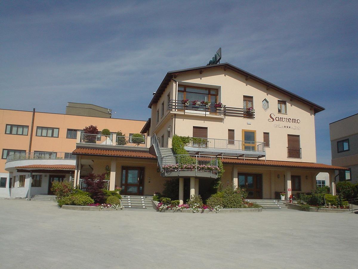 Hotel Sanremo Ceva Екстер'єр фото