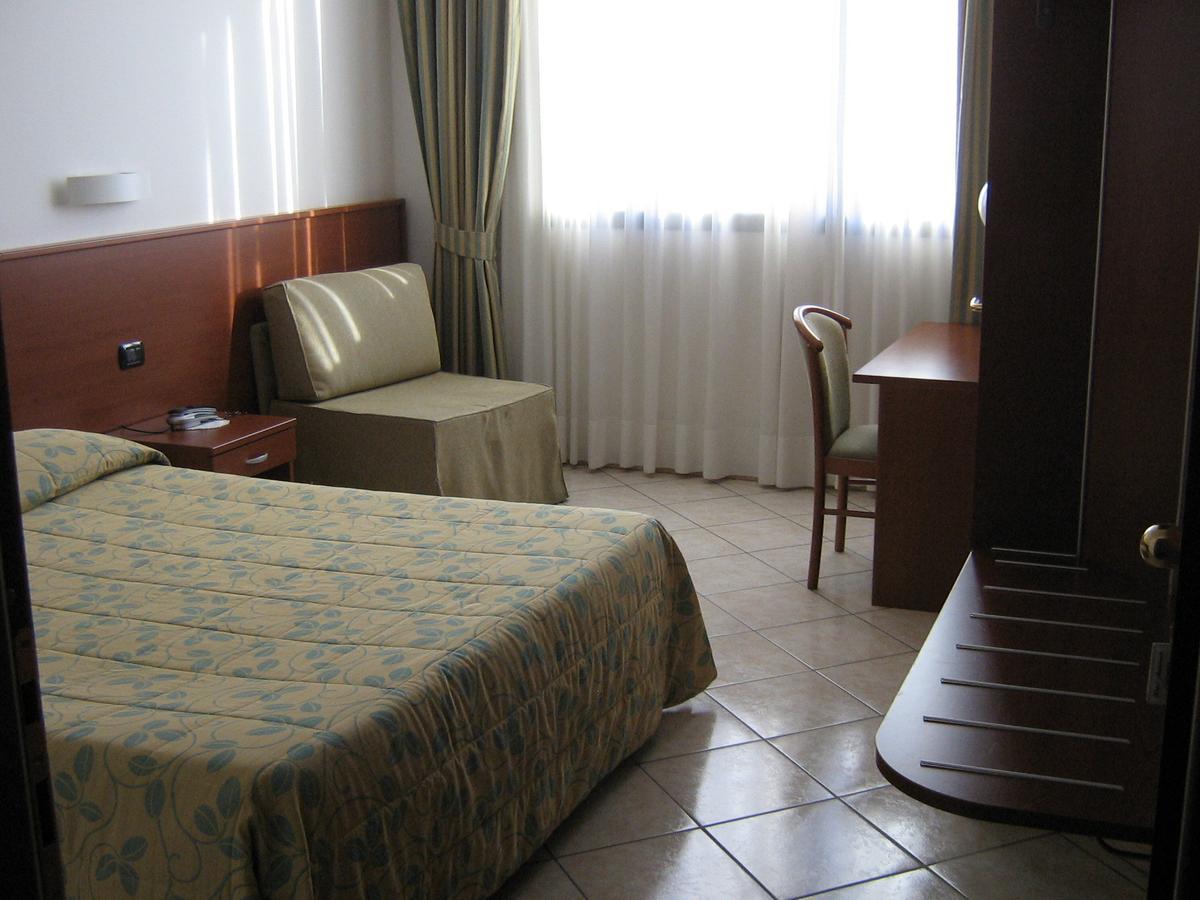 Hotel Sanremo Ceva Екстер'єр фото